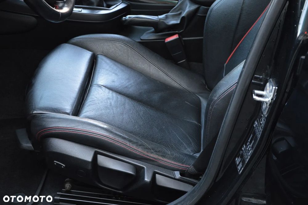 BMW Seria 1 118d DPF Edition Sport - 16
