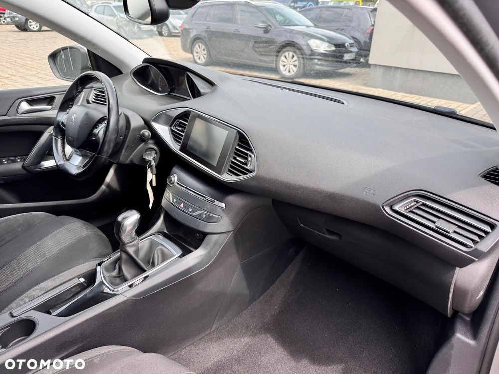 Peugeot 308 - 10
