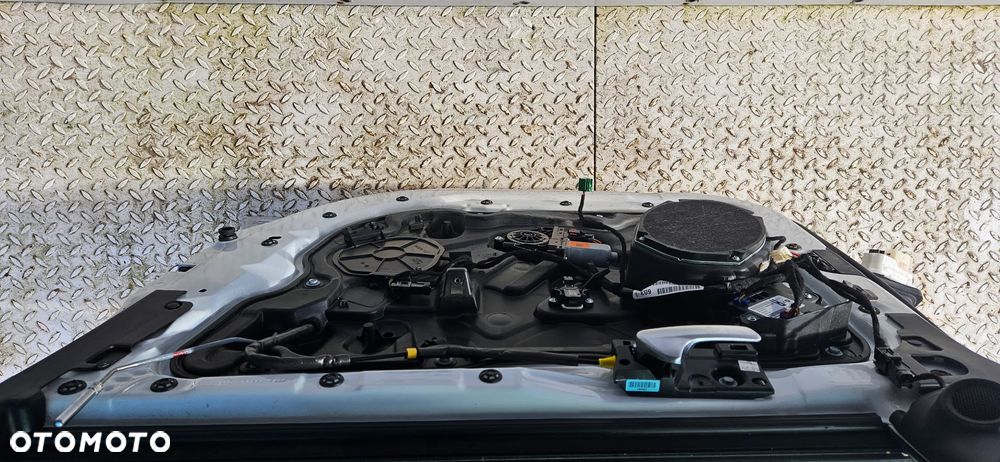 Dodge Durango III LIFT 2017- Kompletne drzwi przód prawy Drzwi Przednie prawe KOLOR PW7 BIAŁY - 15