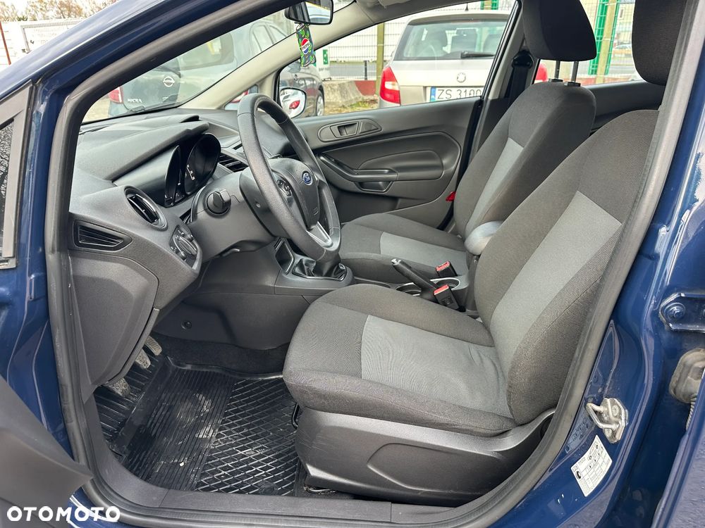 Ford Fiesta - 13