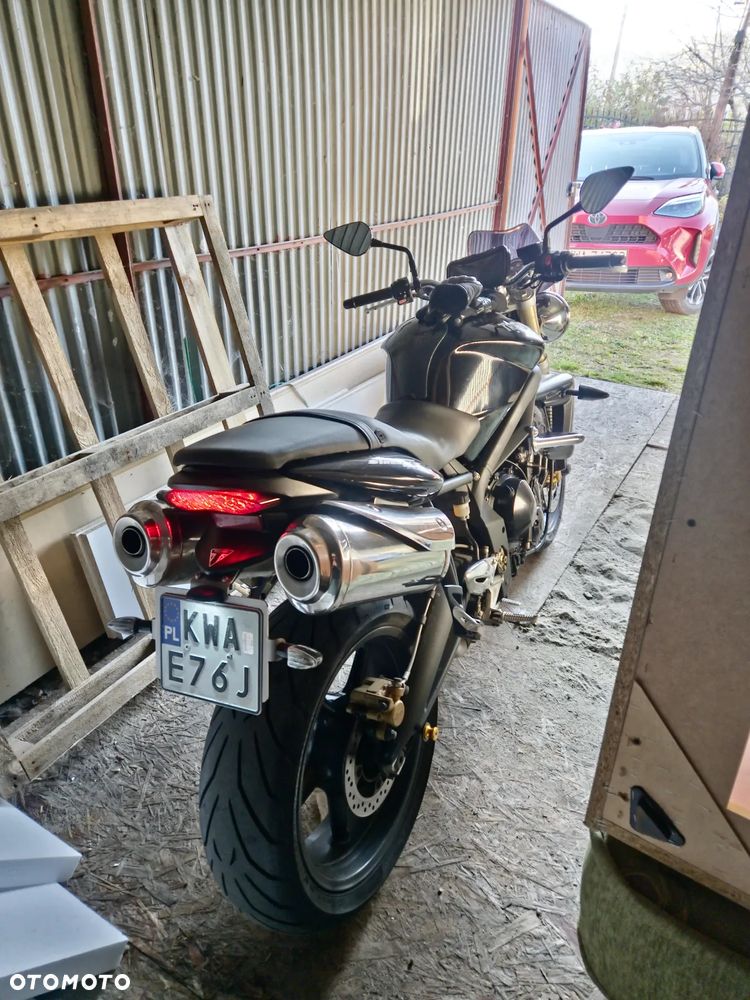 Triumph Street Triple - 12