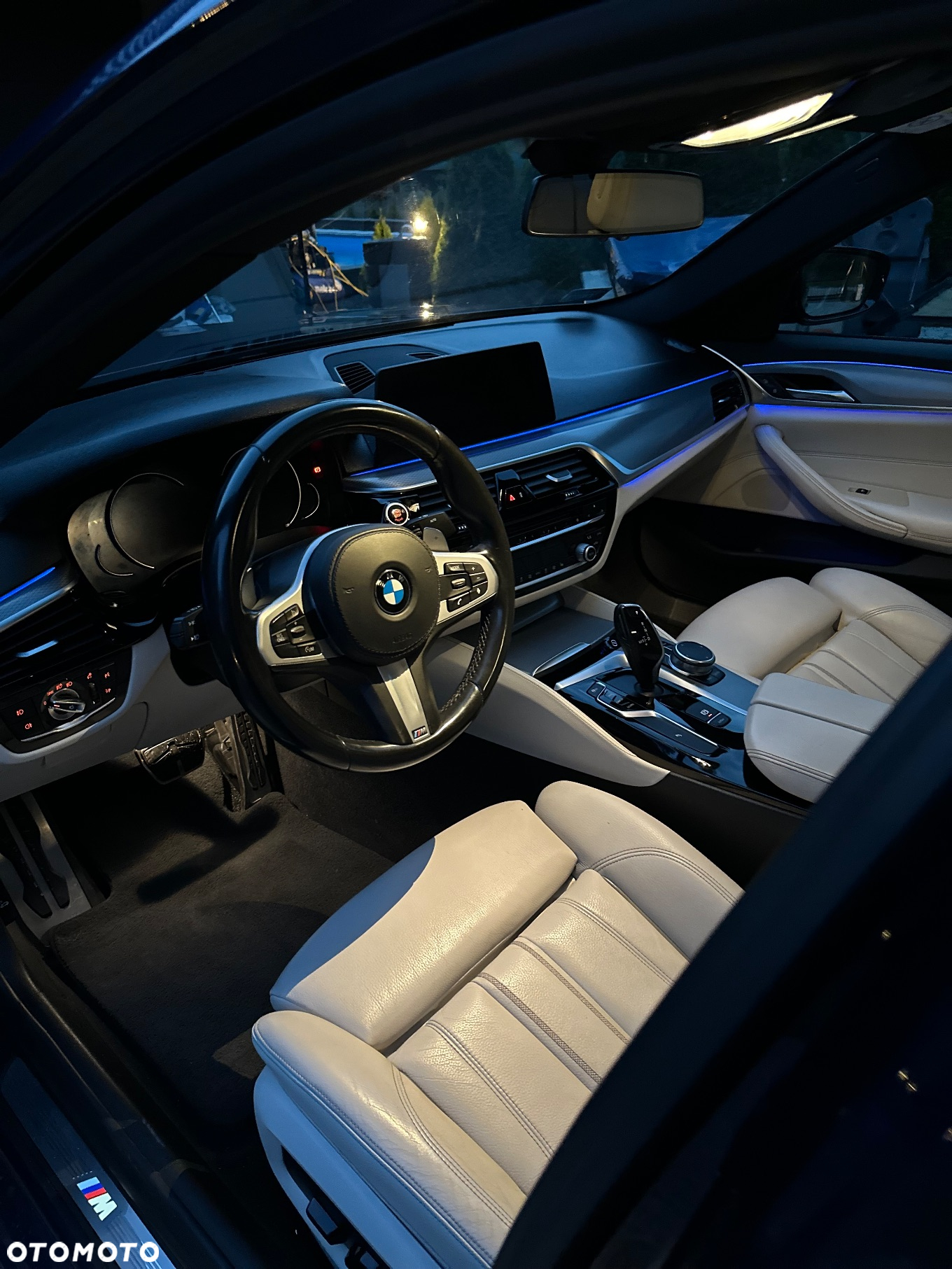 BMW Seria 5 520d xDrive - 16