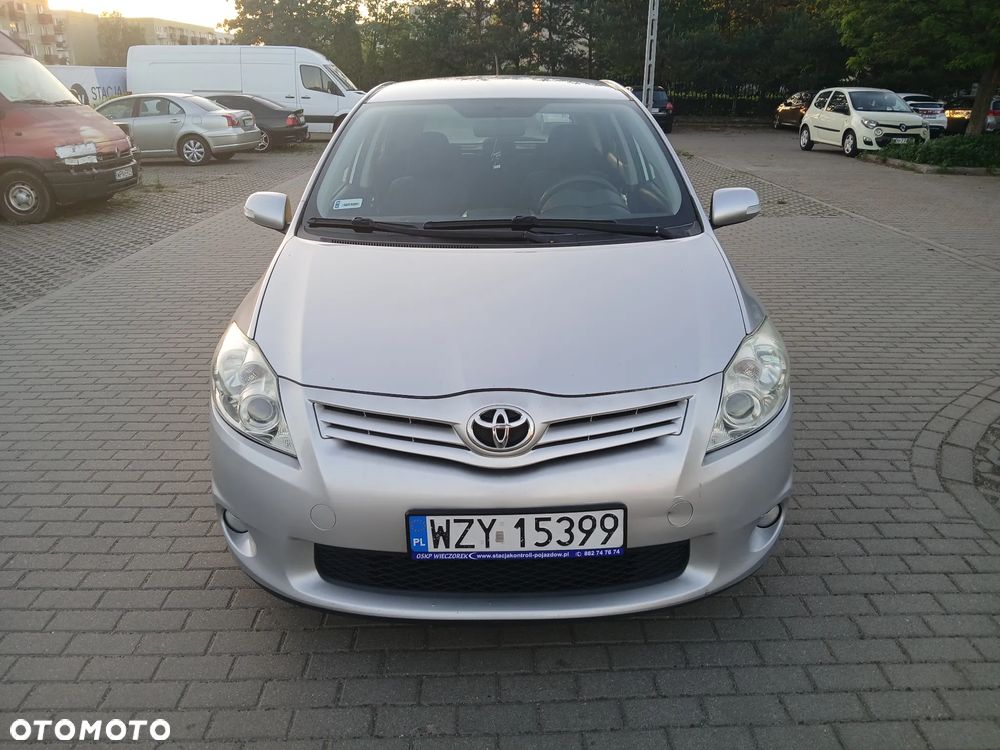 Toyota Auris - 12
