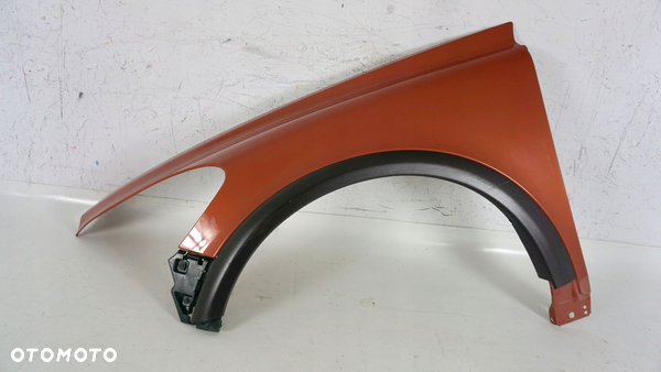 BŁOTNIK LEWY PRZÓD PRZEDNI LISTWA VOLVO C30 LIFT 10-13 FL 2010-2013