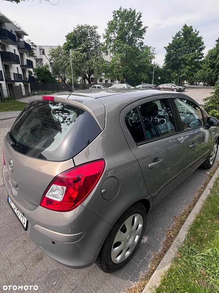 Opel Corsa - 4