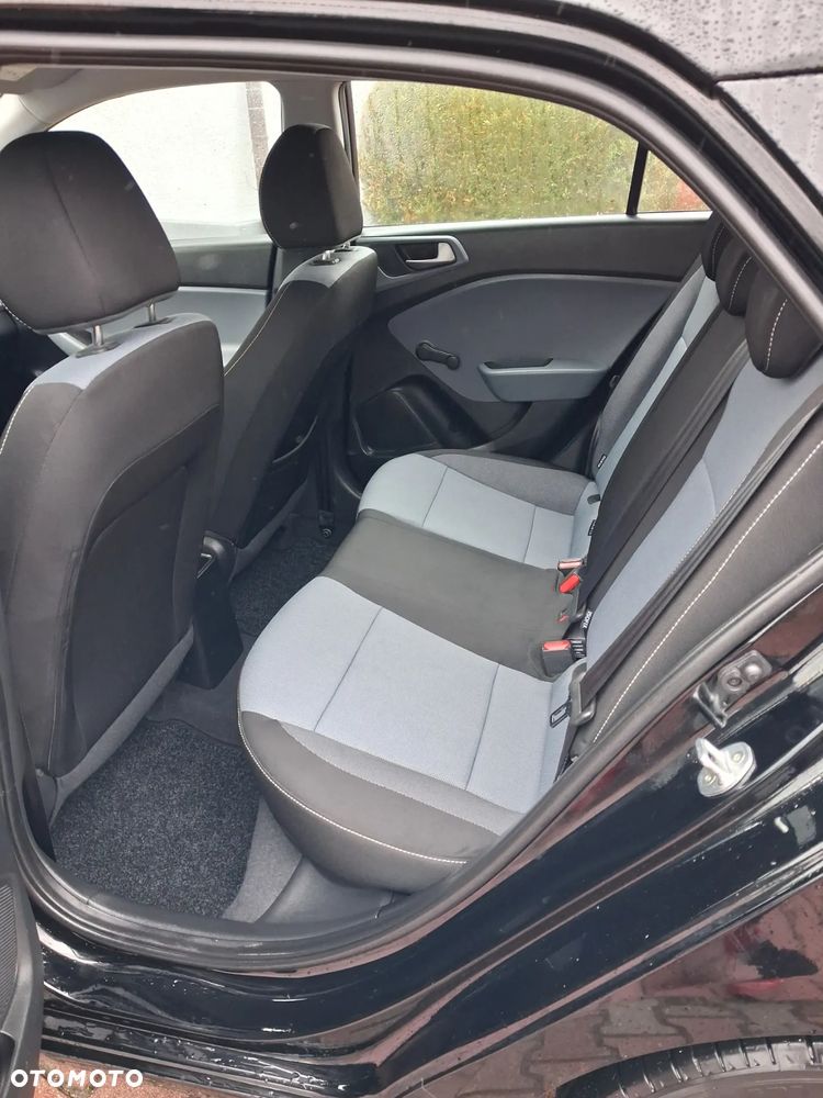 Hyundai i20 - 10
