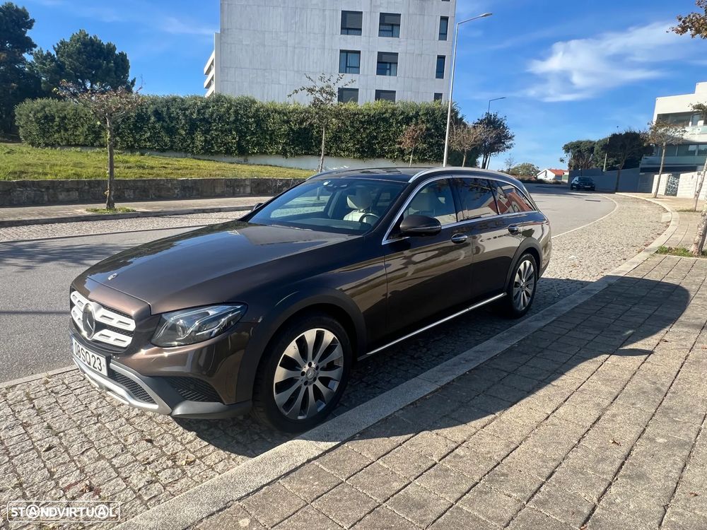 Mercedes-Benz E 220 - 1