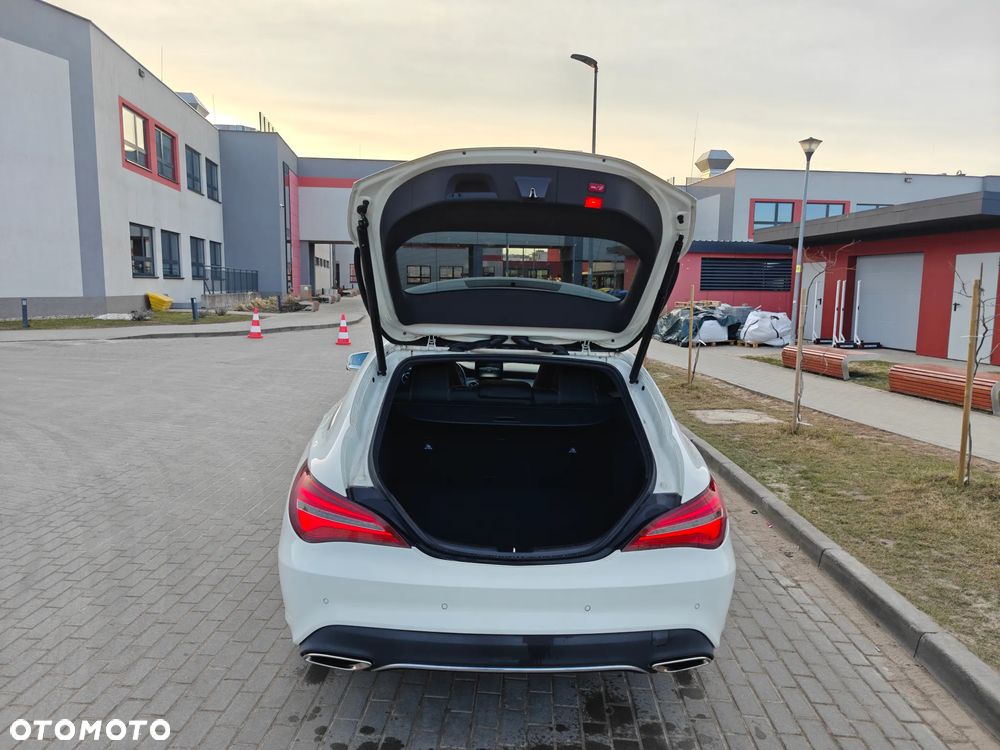 Mercedes-Benz CLA - 17