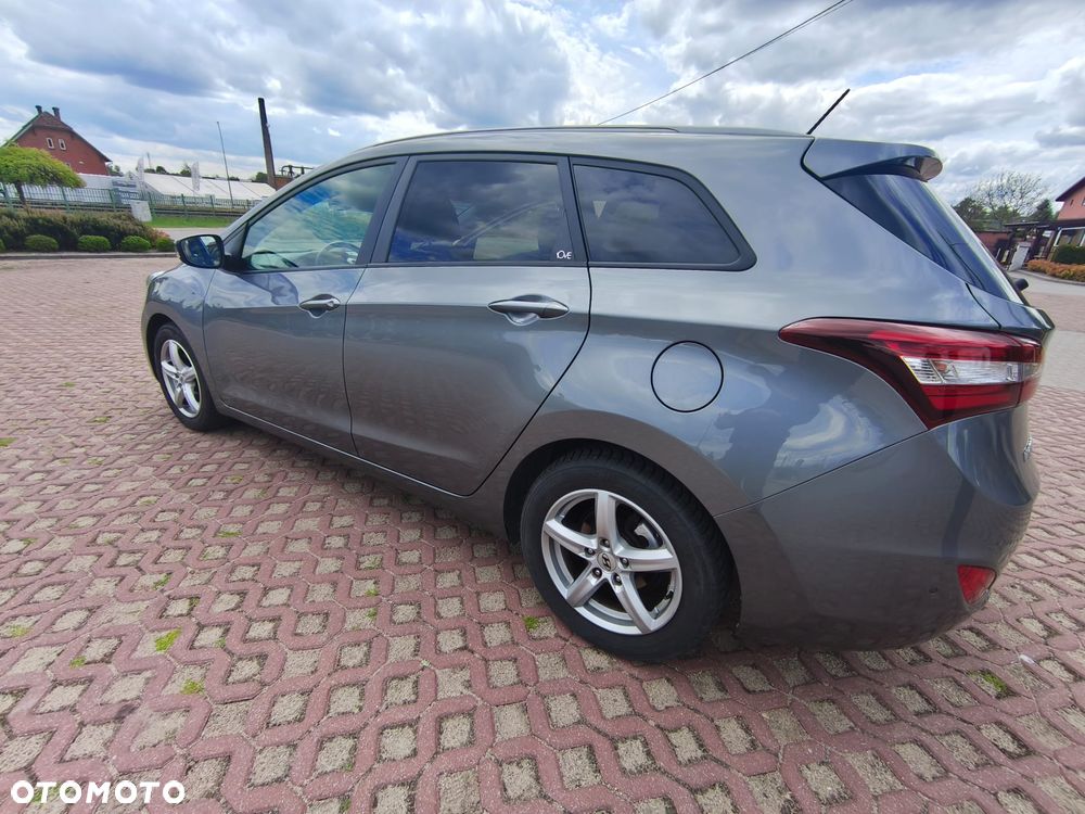 Hyundai i30 1.6 CRDI Trend - 12