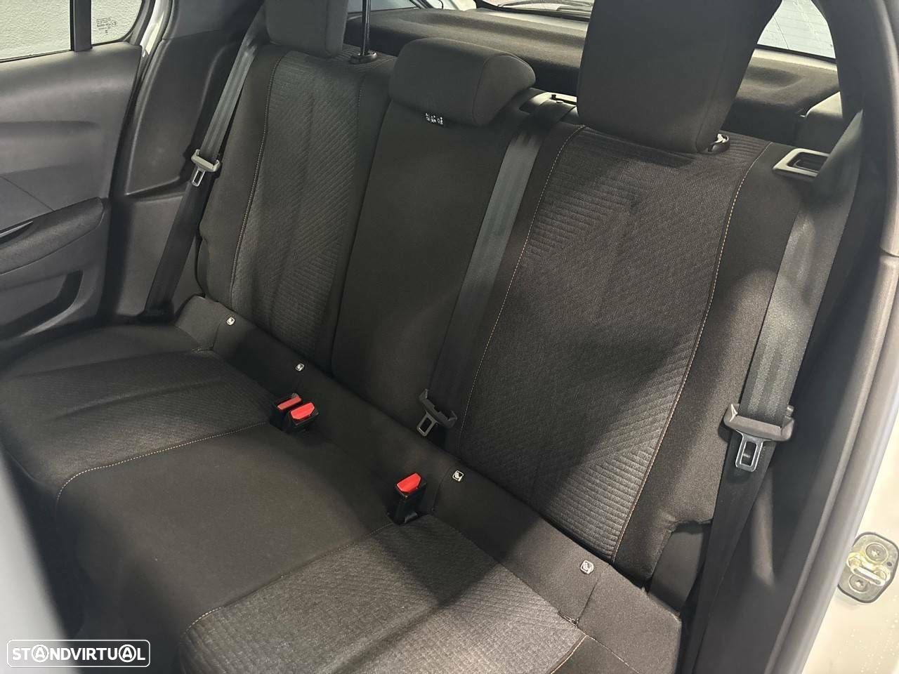 Peugeot 208 1.2 PureTech Style - 10