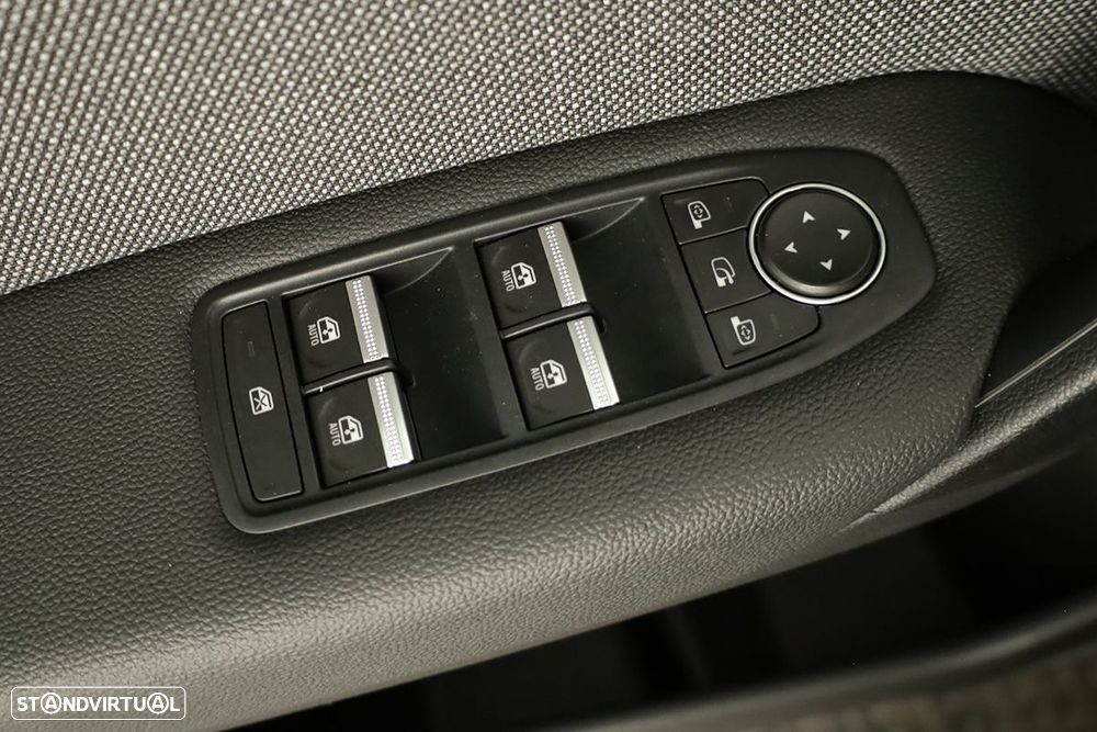 Renault Captur 1.0 TCe Techno Bi-Fuel - 21