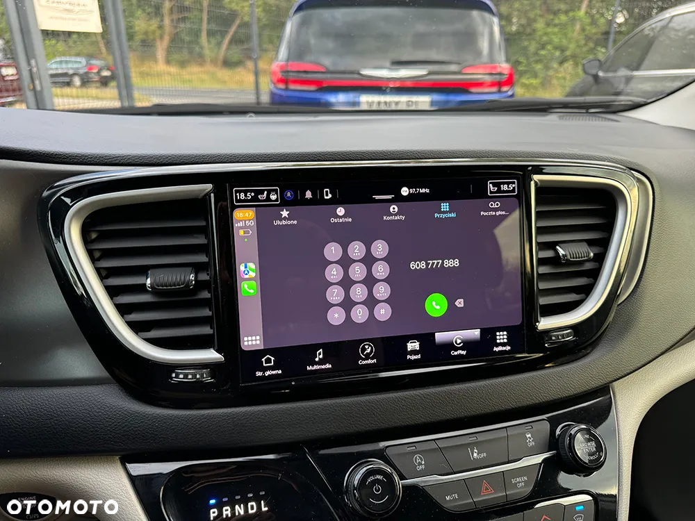 Chrysler Pacifica - 35