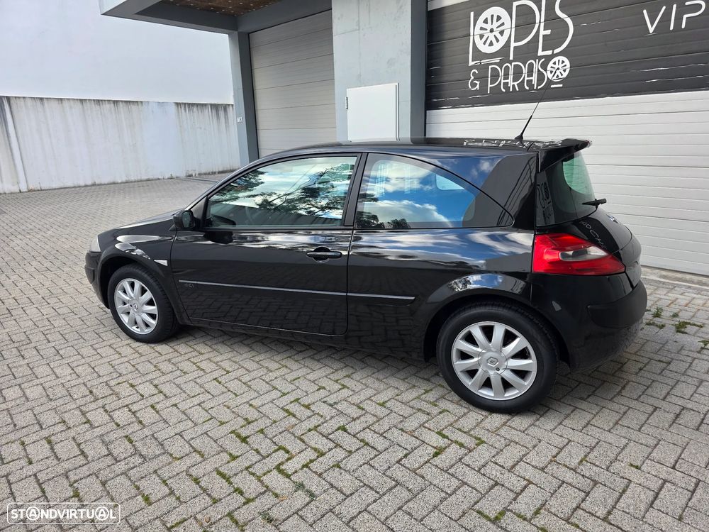 Renault Megane Van - 8