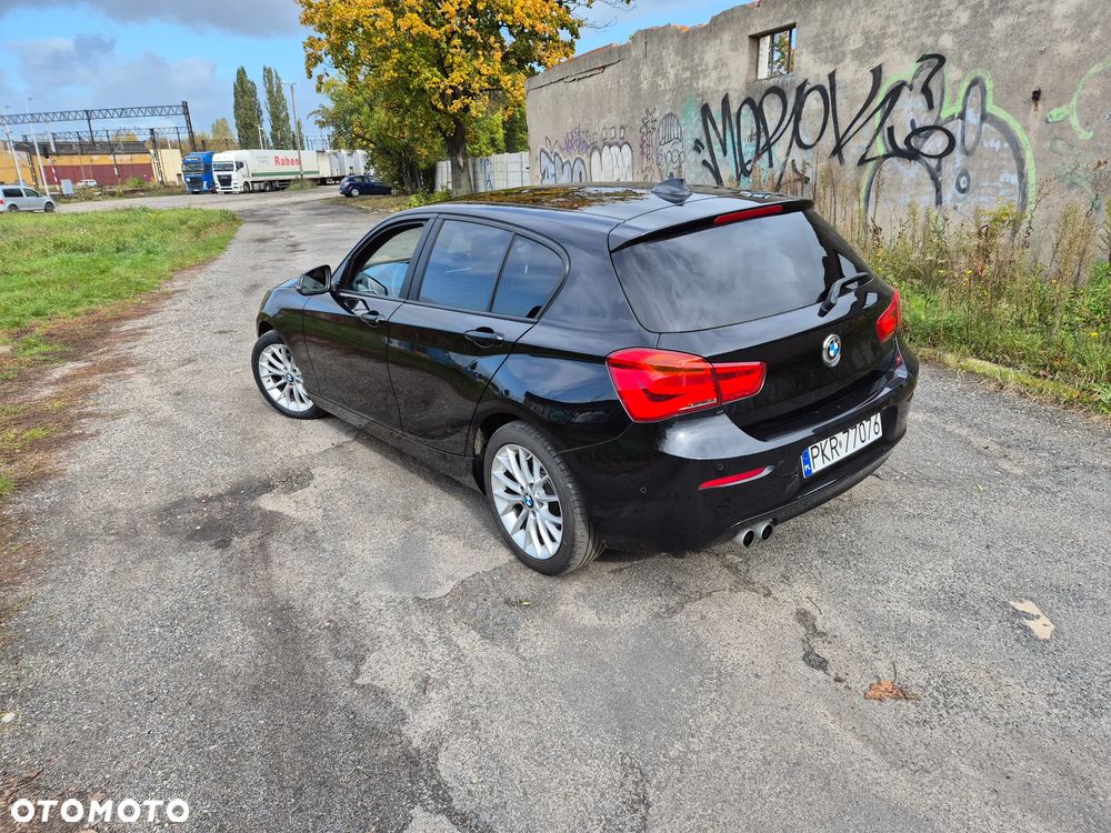 BMW Seria 1 120i Edition Metropolitan - 6
