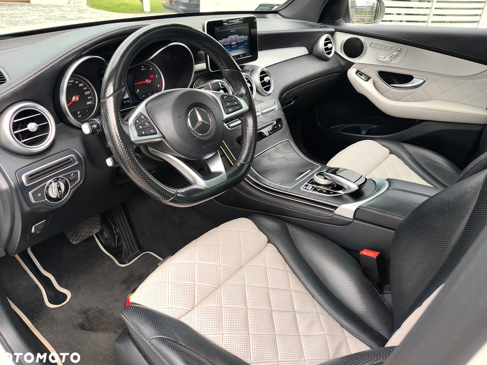 Mercedes-Benz GLC 220 d 4-Matic - 9