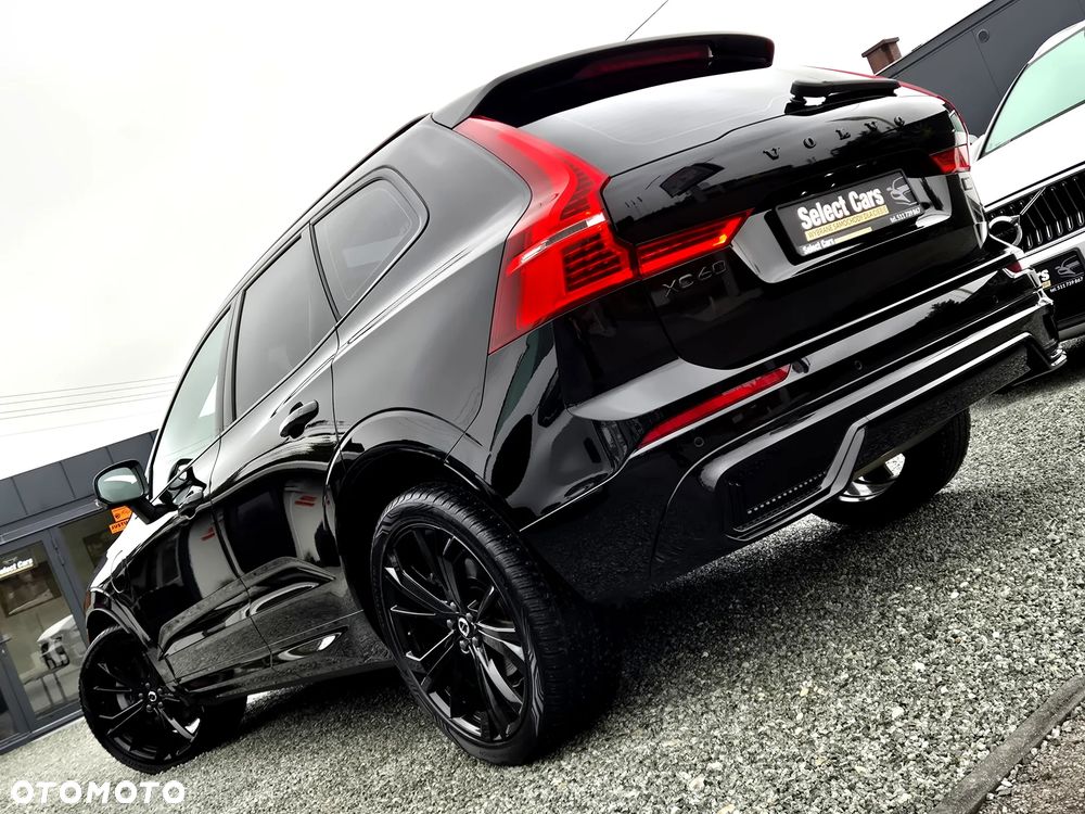 Volvo XC 60 T6 Plug-In Hybrid AWD Plus Black Edition - 40