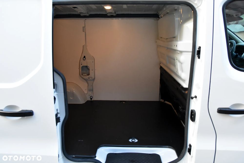 Opel VIVARO - 25