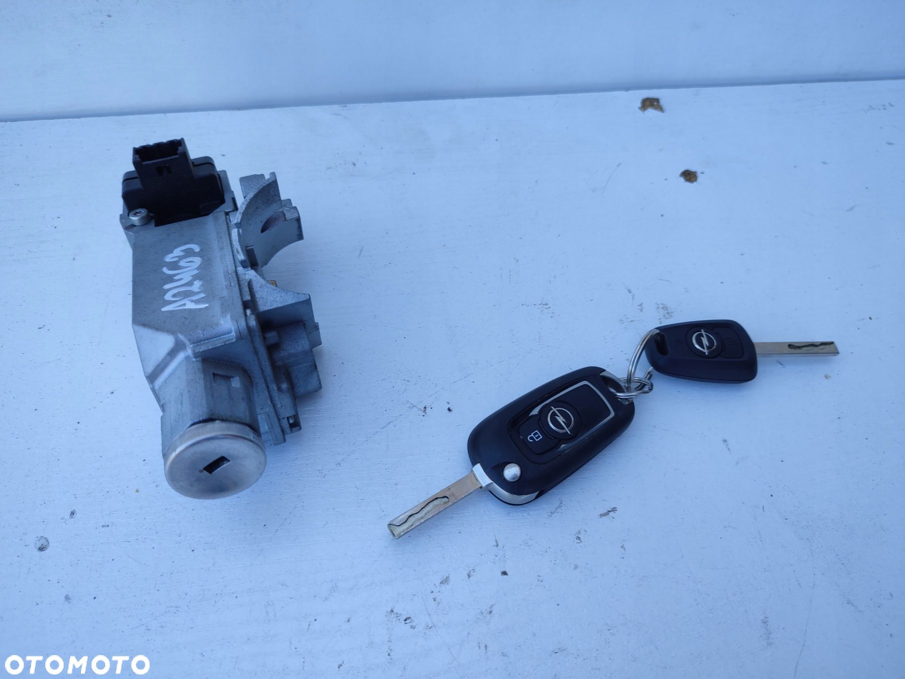 Stacyjka + 2xkluczyk OPEL ASTRA K V 39079938 EUROPA - 1