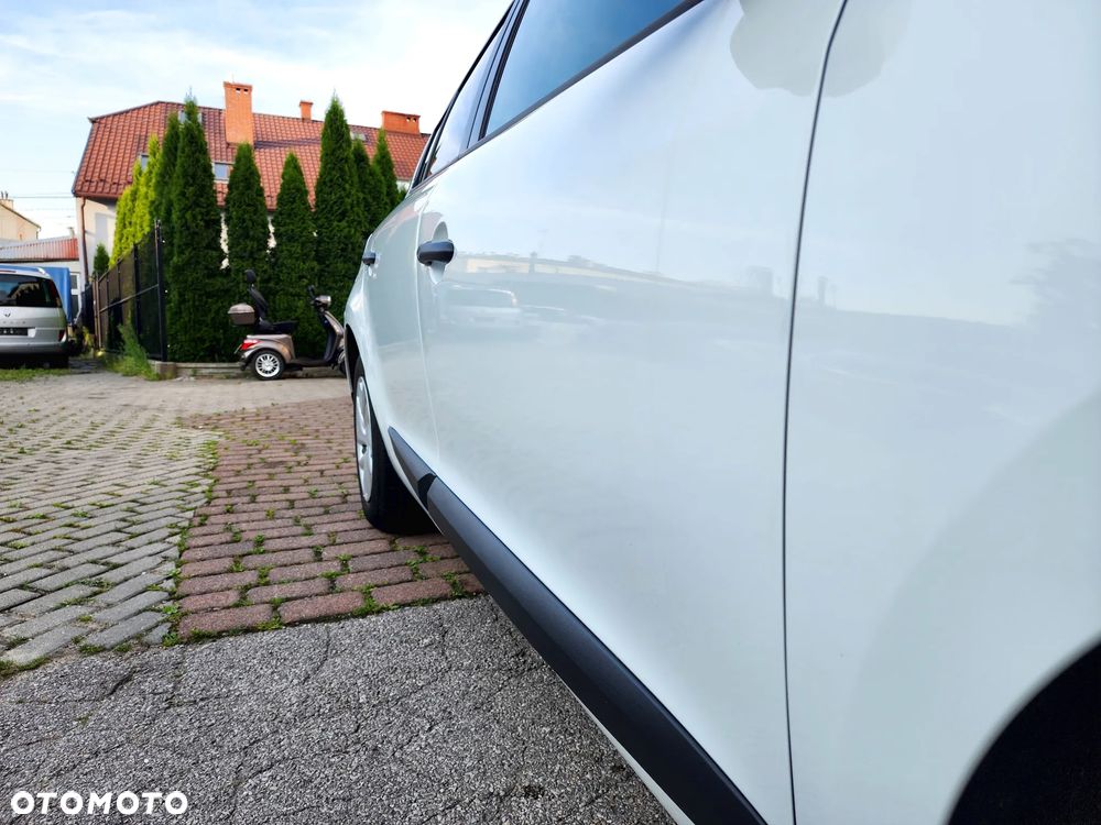 Renault Megane 1.6 16V 100 Authentique - 11