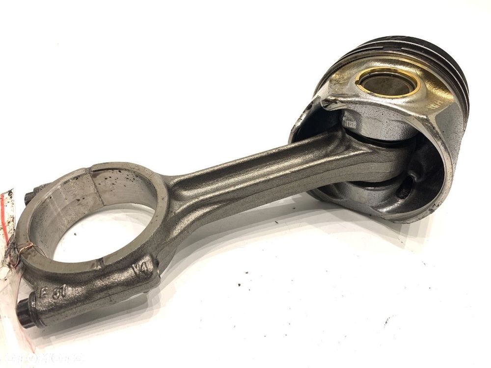 TŁOK Z KORBOWODEM  AUDI A4 B9 Avant (8W5, 8WD) 2015 - 2025 2.0 TDI 110 kW [150 KM] olej napędowy - 2