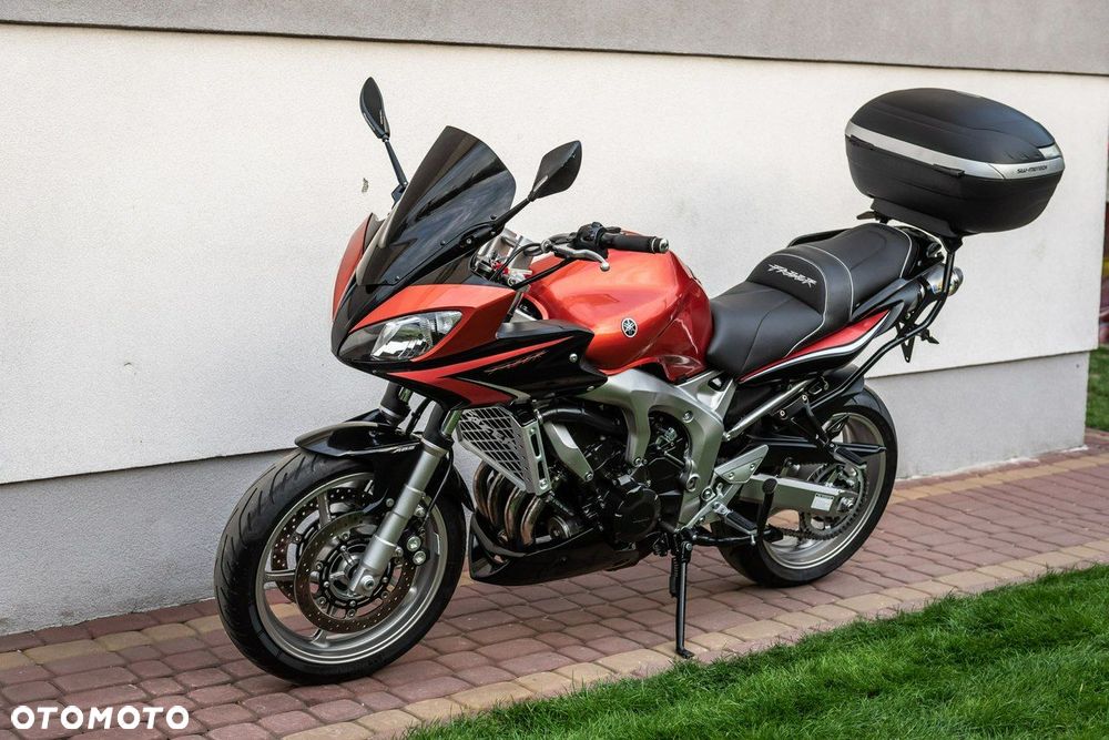 Yamaha FZ - 7