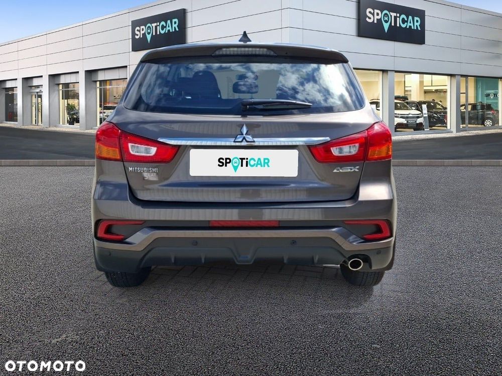 Mitsubishi ASX - 5