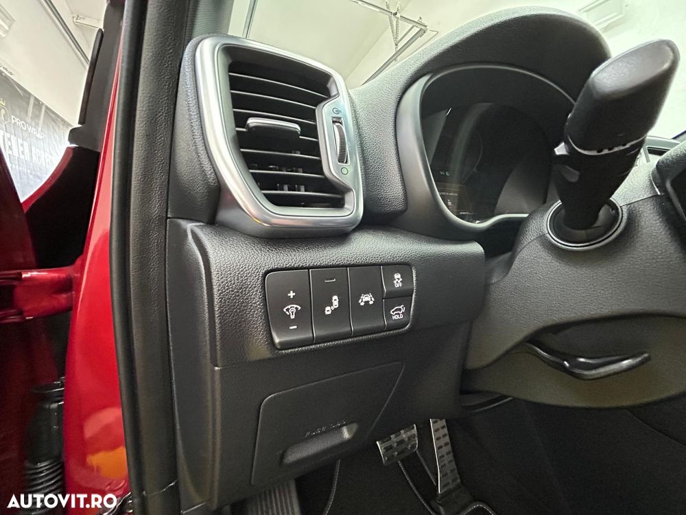 Kia Sportage 2,0 CRDI AWD Aut. GT Line - 19