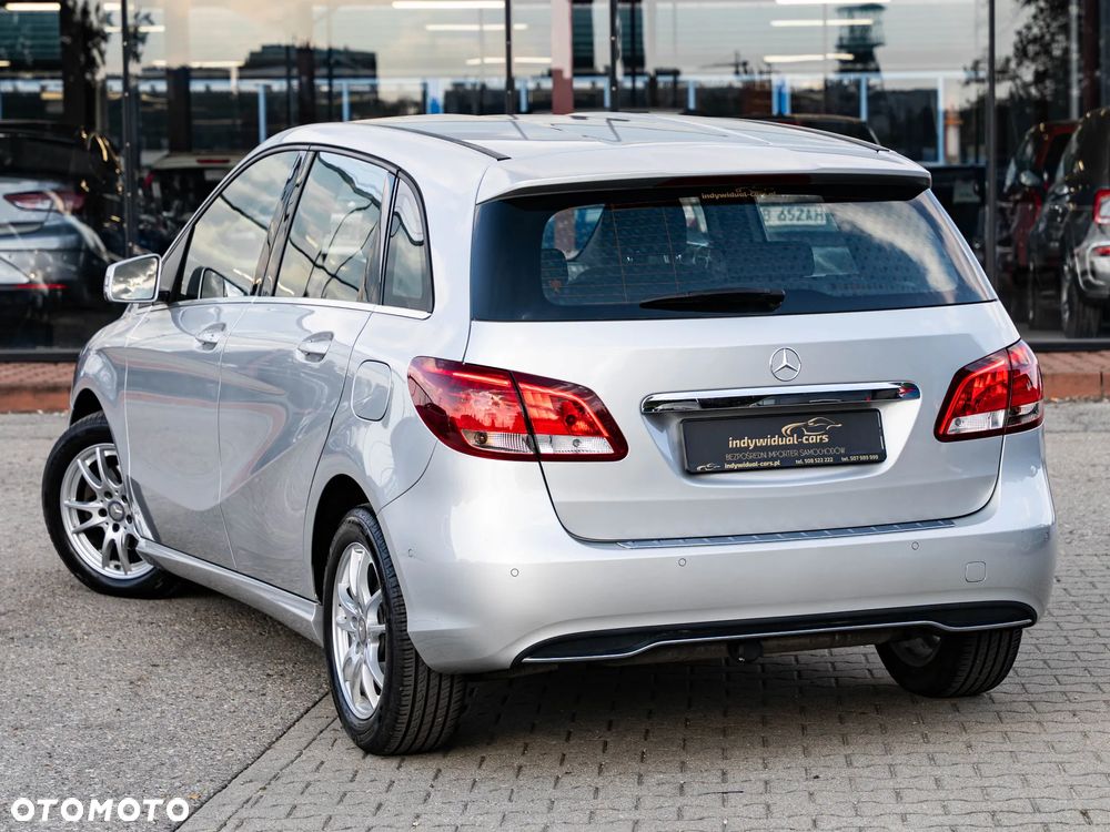 Mercedes-Benz Klasa B 180 - 4