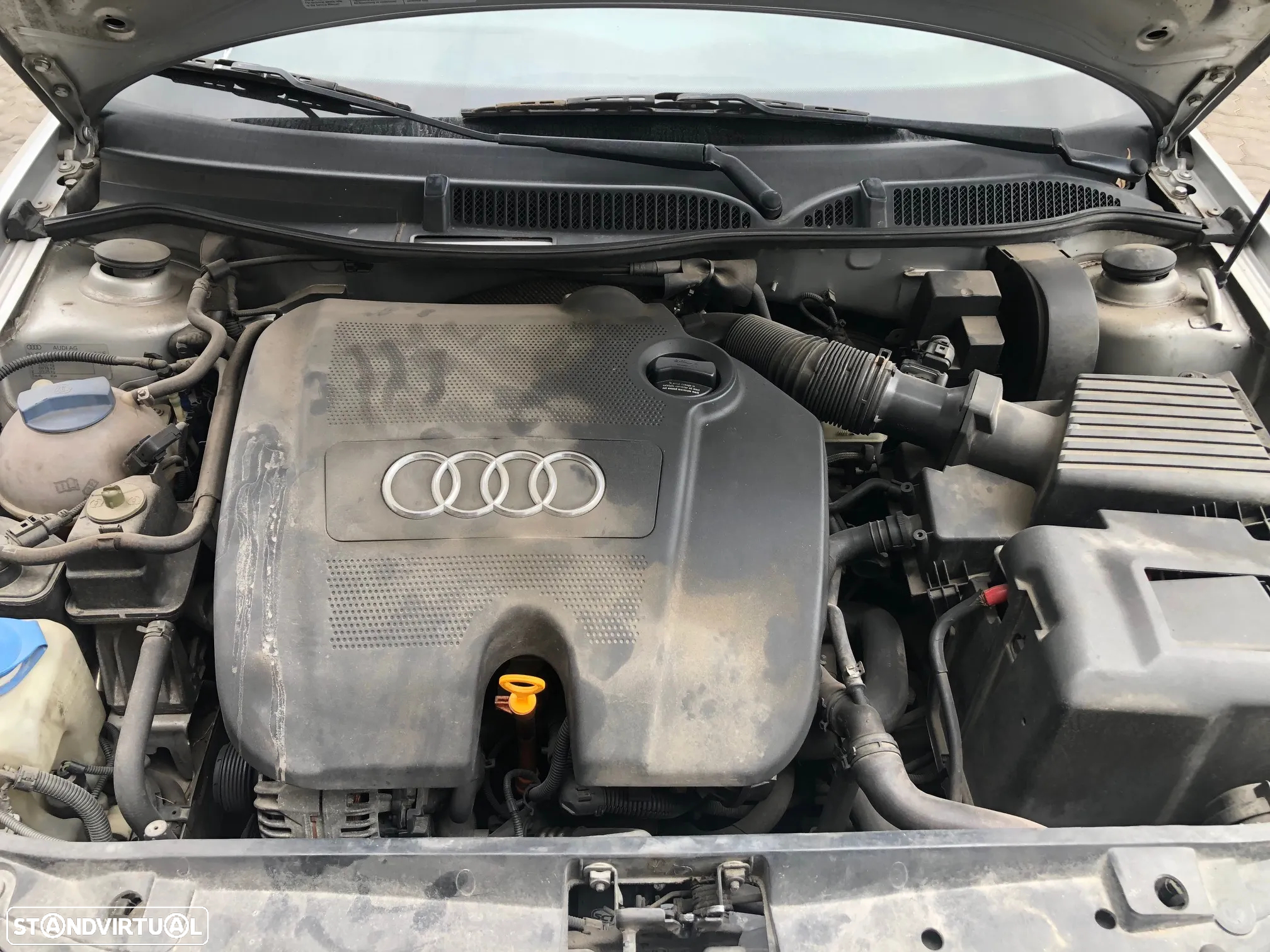 Audi A3 (8L1)  1.6i de 2002 - 7