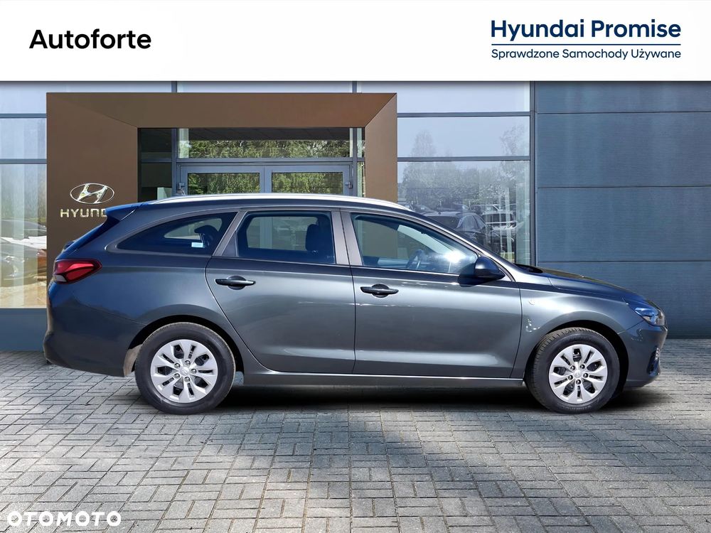 Hyundai i30 1.5 DPI Classic + - 6