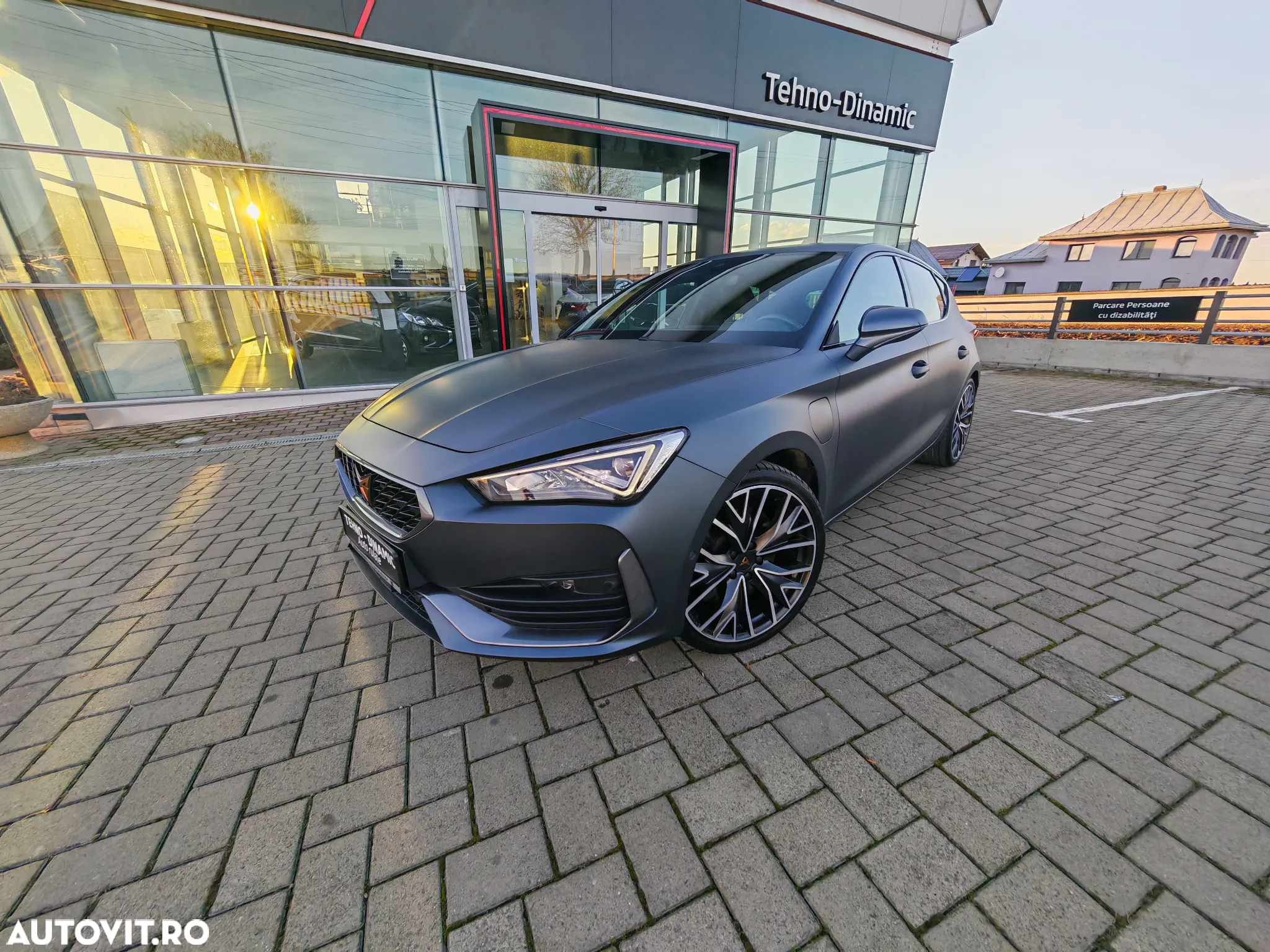 Cupra Leon 1.4 e-Hybrid (180 kW System) VZ - 13