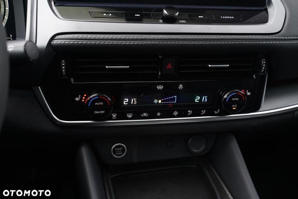 Nissan Qashqai 1.3 DIG-T MHEV N-Connecta Xtronic - 19