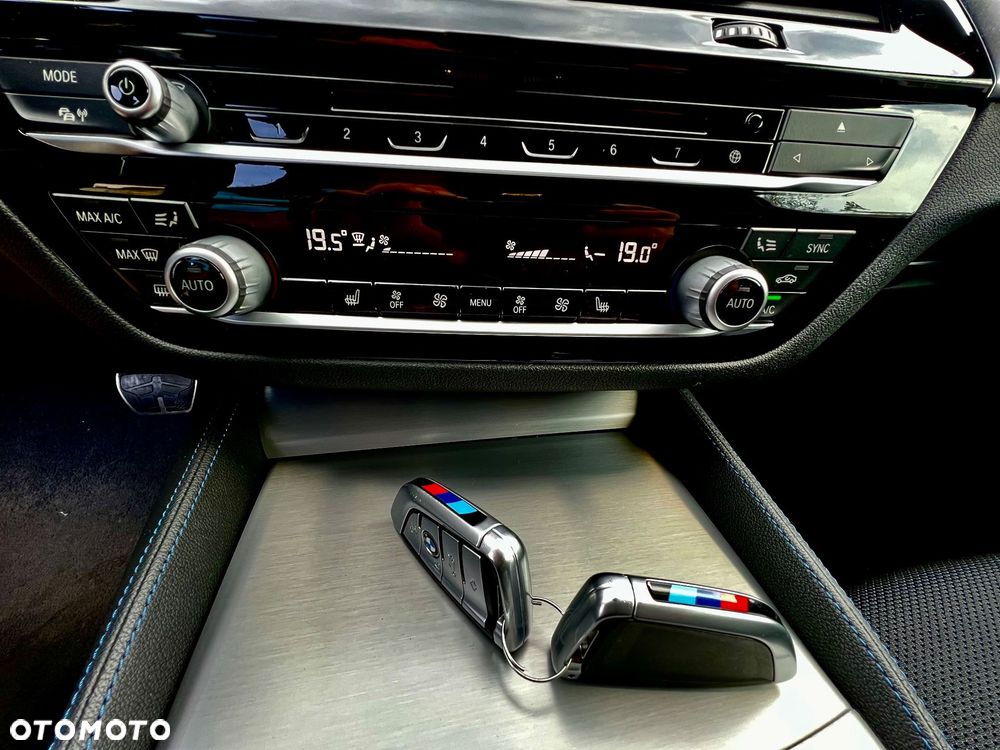 BMW Seria 5 520d xDrive M Sport Edition - 21