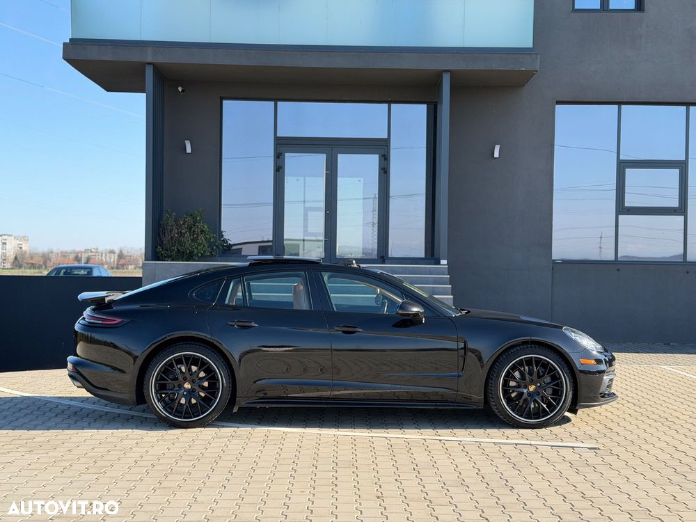 Porsche Panamera 4S - 3