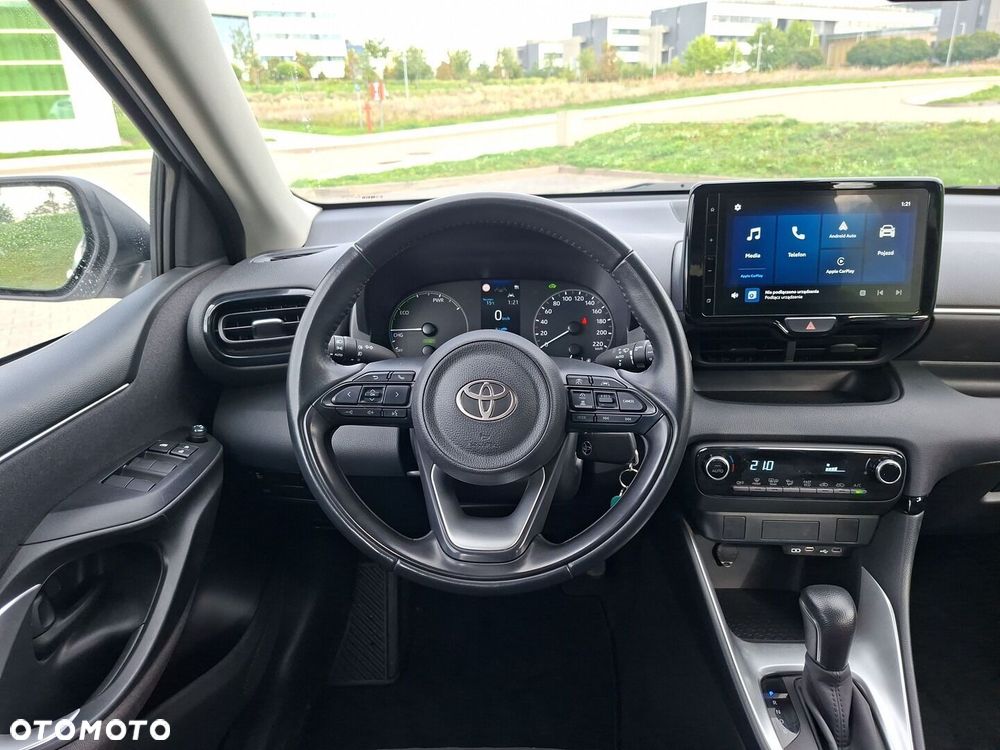 Toyota Yaris - 16