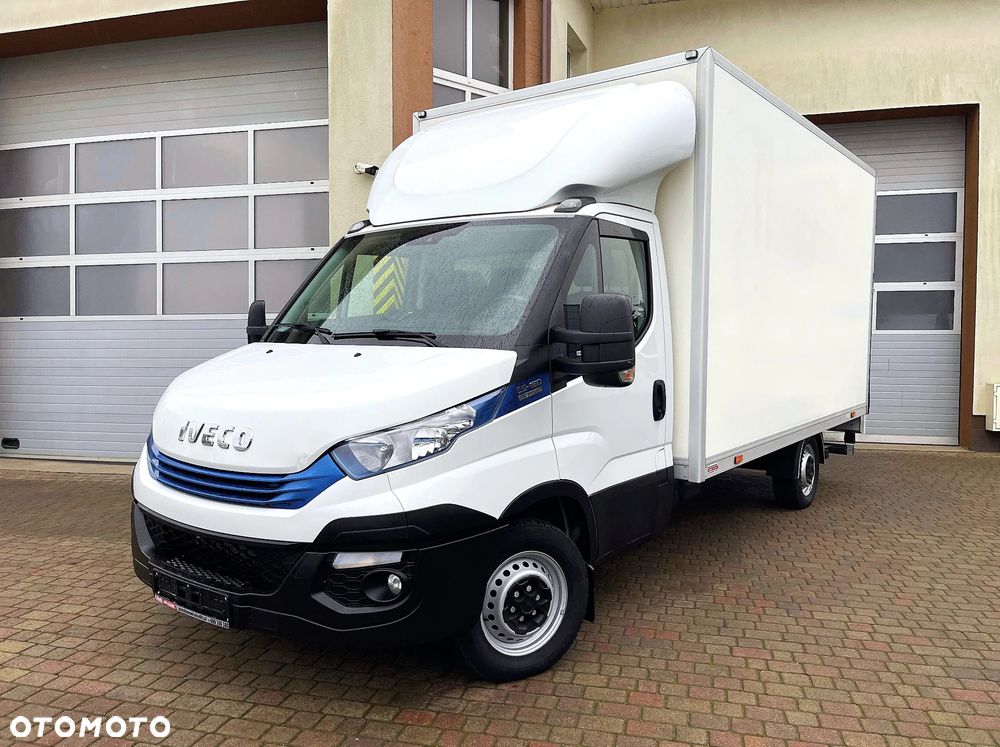 Iveco Daily Izoterma Winda - 35