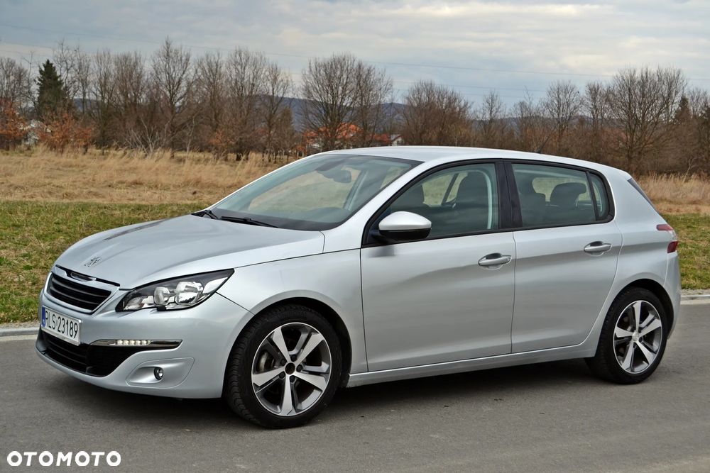 Peugeot 308 - 1