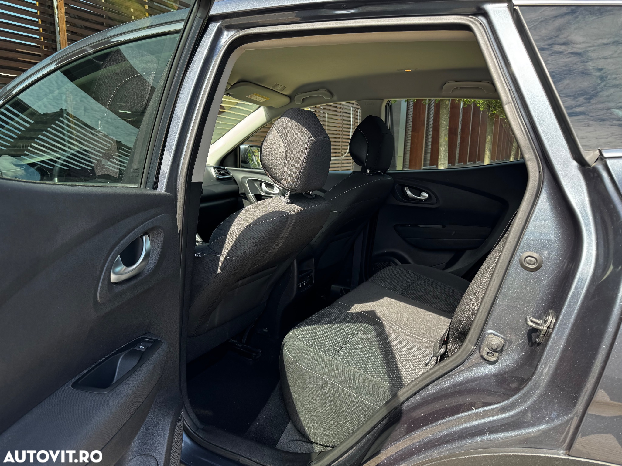 Renault Kadjar TCe 140 GPF BUSINESS EDITION - 17