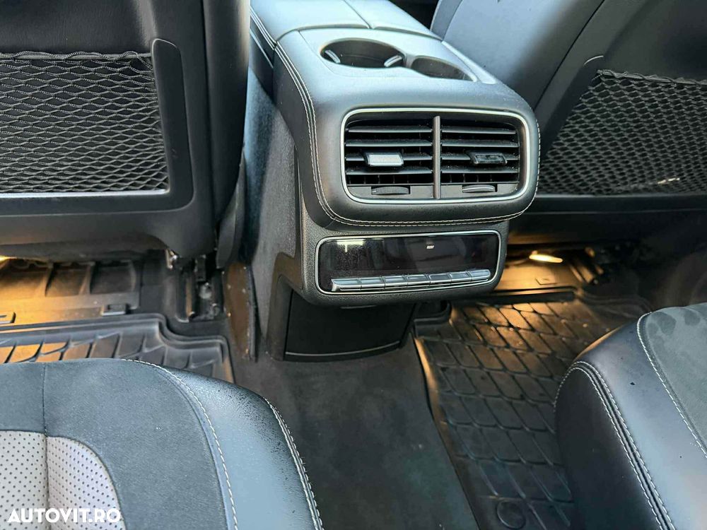 Mercedes-Benz GLS AMG 63 4Matic AMG Speedshift TCT 9G - 12