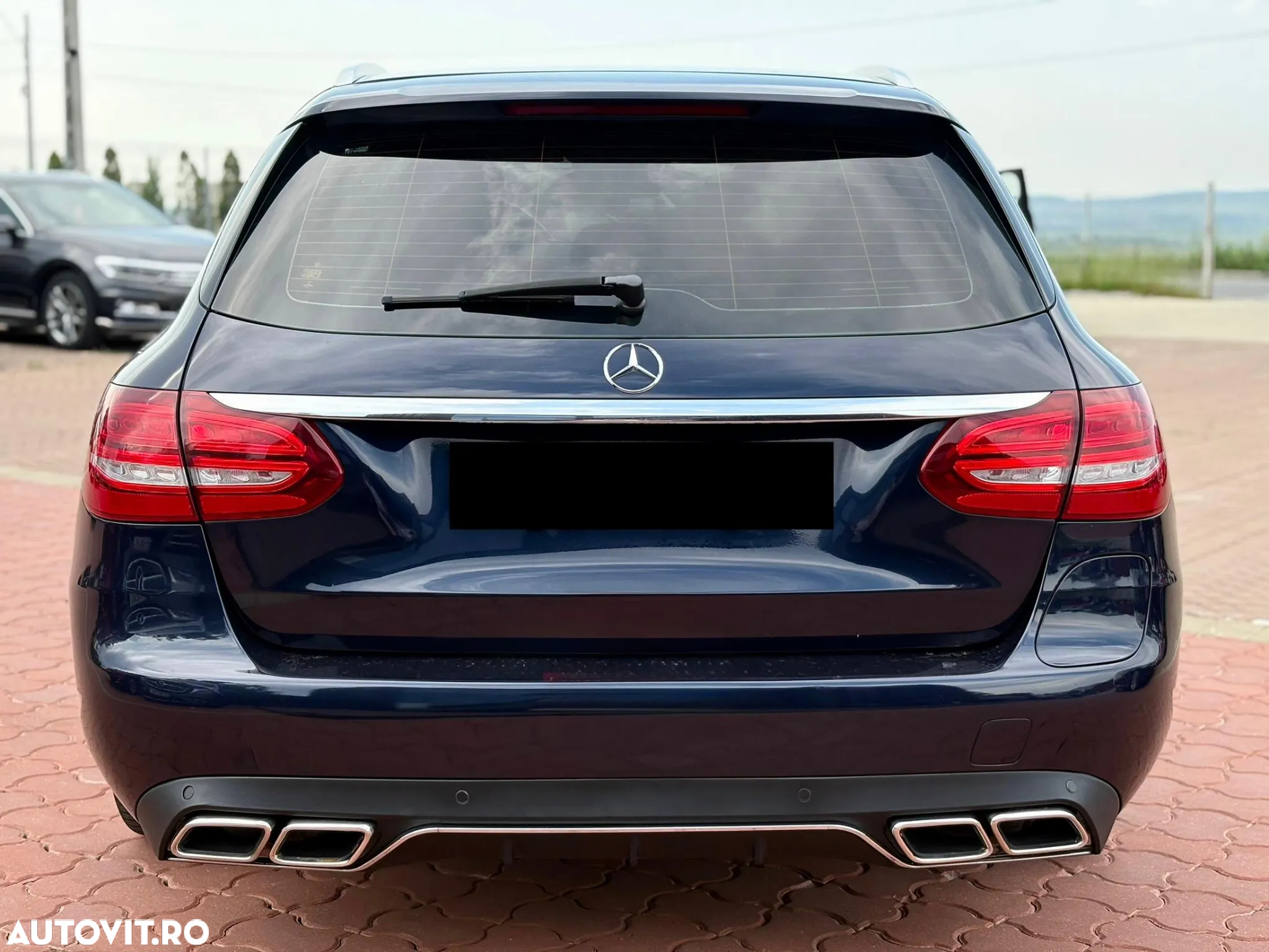 Mercedes-Benz C - 4