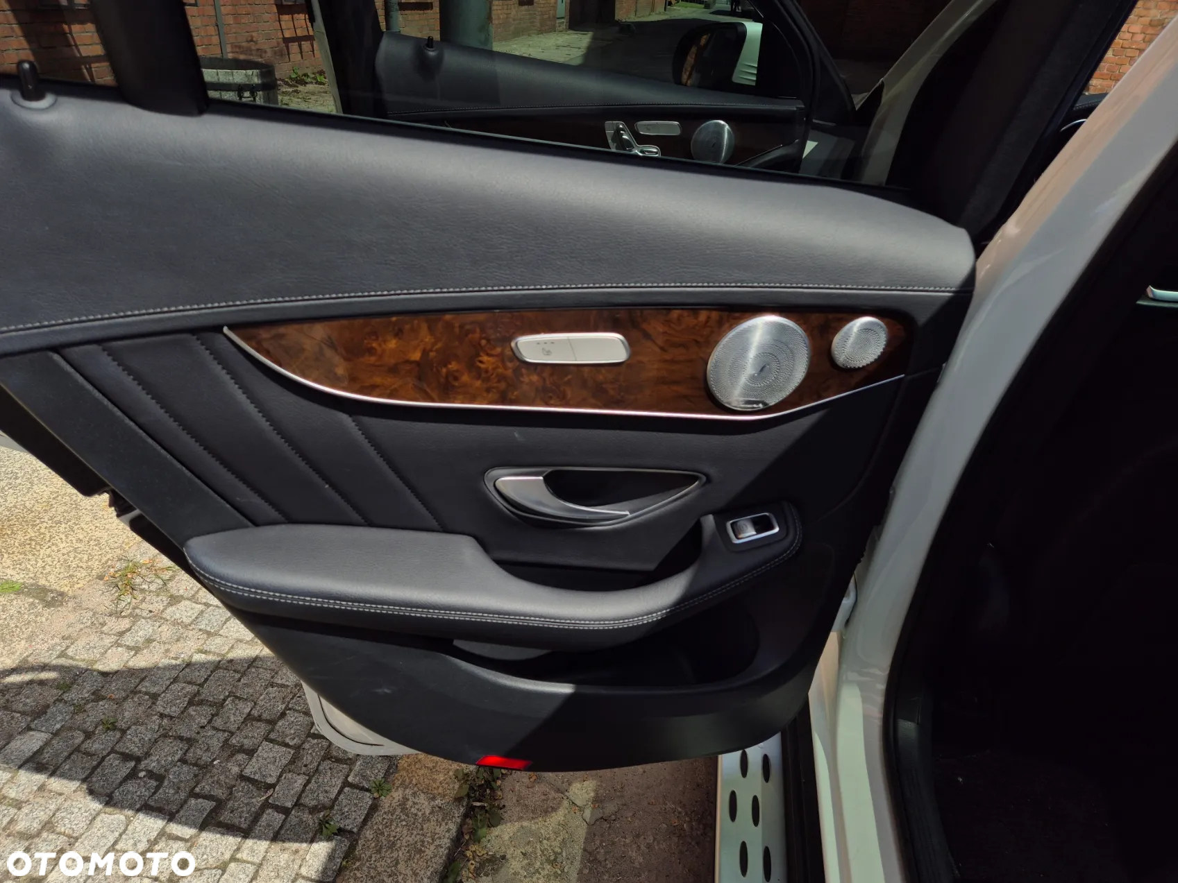 Mercedes-Benz GLC 350 e 4Matic 7G-TRONIC AMG Line - 14