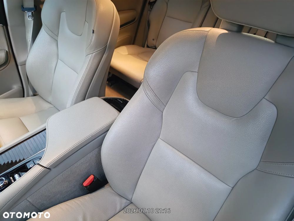 Volvo XC 90 T6 AWD Momentum 7os - 12