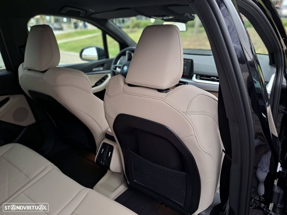 BMW 214 Active Tourer - 10