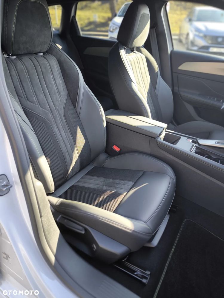 Peugeot 308 1.2 PureTech GT S&S EAT8 - 24