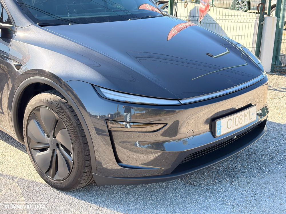 Tesla Model Y Long Range Tração Integral - 29