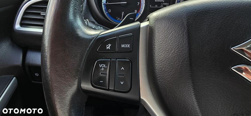 Suzuki SX4 S-Cross 1.6 Premium Plus 4WD CVT - 33