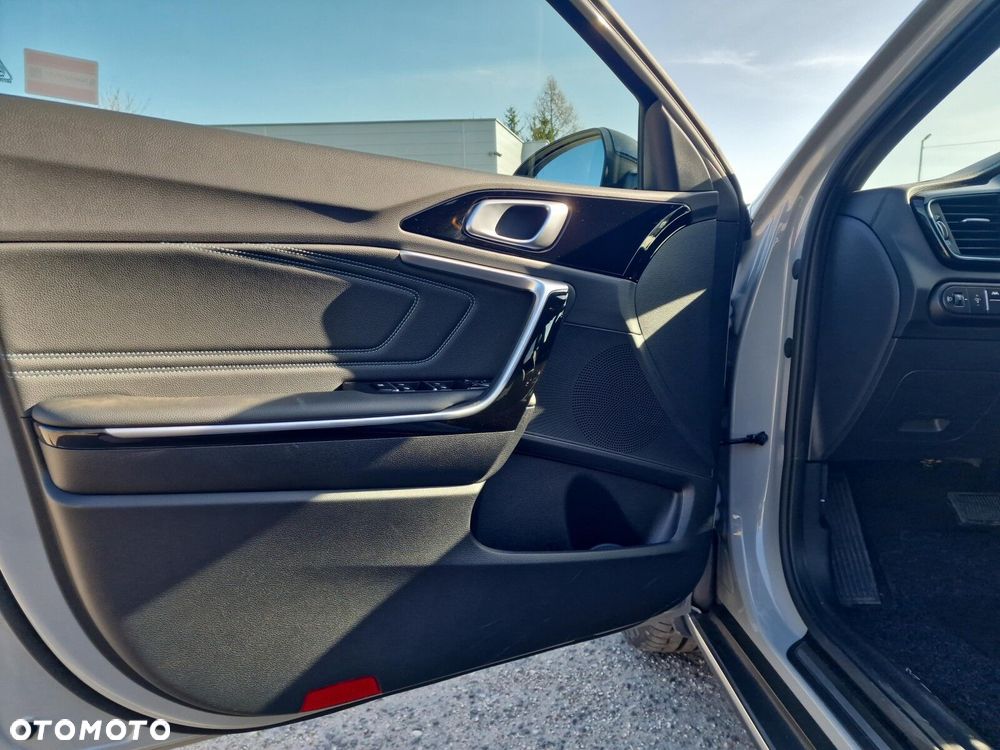 Kia XCeed 1.6 T-GDI Tribute DCT - 10
