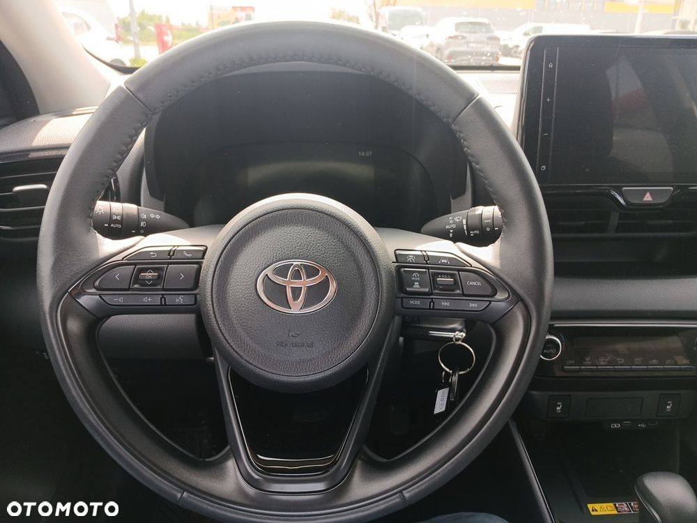 Toyota Yaris - 17