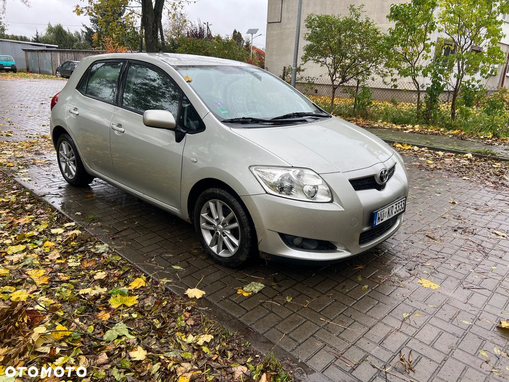 Toyota Auris 1.33 VVT-i Terra - 3