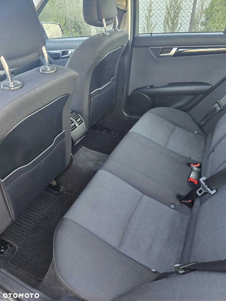 Mercedes-Benz Klasa C 200 CDI DPF Automatik Classic - 13